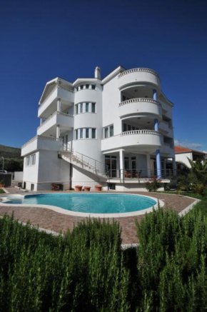 Гостиница Apartments Villa Lida  Трогир